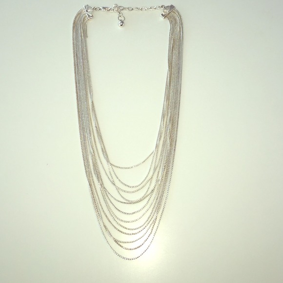 Elegant silver necklace.
