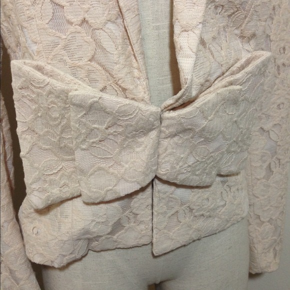 H&M Jackets & Coats - H&M bow front Structured Lace Blazer | Sz 10 H&M Jackets & Coats - H&M bow front Structured Lace Blazer | Sz 10