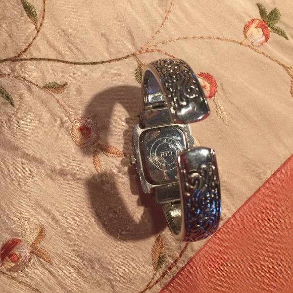 RYD women bracelet watch - Picture 3 of 4