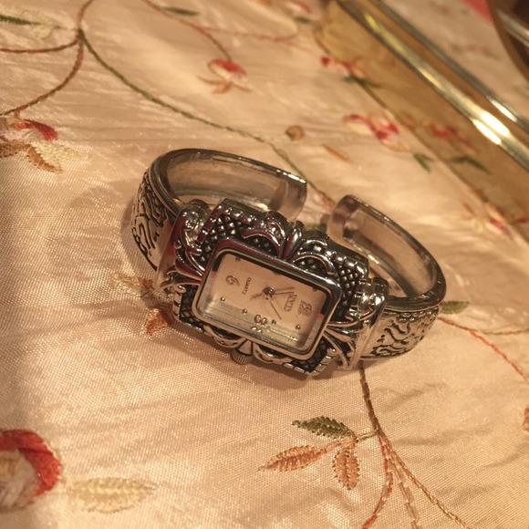 RYD women bracelet watch - Picture 4 of 4