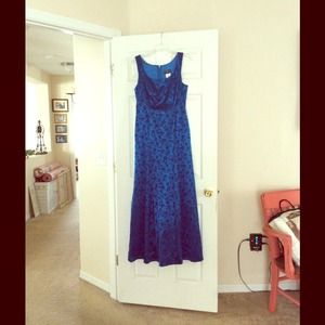 NIKI LIVAS FORMAL GOWN SZ 8 Teal w/ velvet - $40