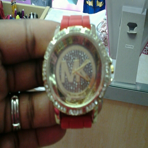 Watch - Picture 2 of 4