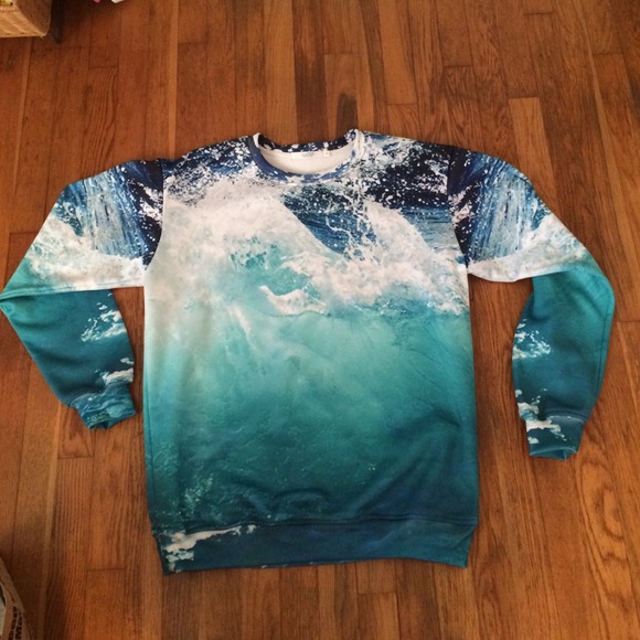 Ocean sweatshirt