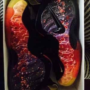 Nike Asteroids Foils Foampotisies Size 11.5 in Men