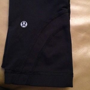 Lulu lemon crop yoga pants