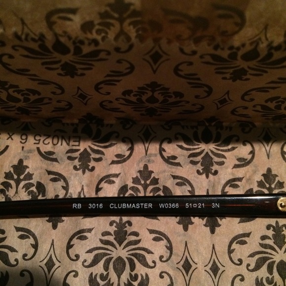 ❌SOLD IN BUNDLE❌ 🎉HP 1/22🎉 Rayban Clubmasters - Picture 2 of 4