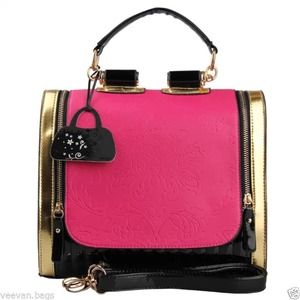💚💚Host Pick💚💚Pink and Gold Handbag