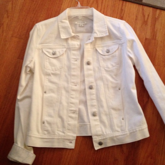 Banana Republic white jean jacket - Picture 1 of 4