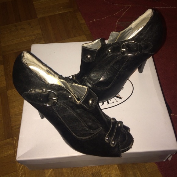 Biker shoes