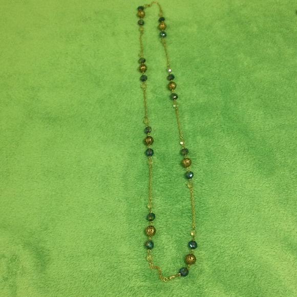 Necklace - Picture 1 of 3