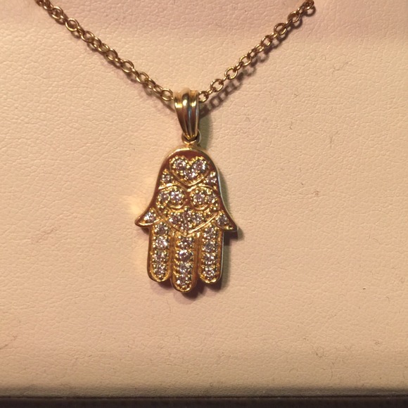 14k yellow gold with pave diamonds Hamsa necklace - Picture 2 of 3