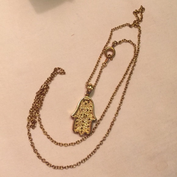 14k yellow gold with pave diamonds Hamsa necklace - Picture 3 of 3