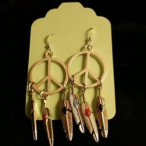 NWOT Silver tone peace sign  earrings
