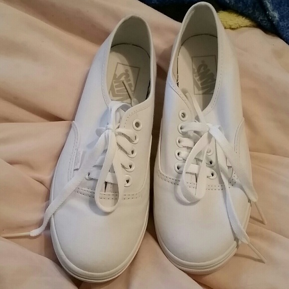 Vans low authentic sneakers