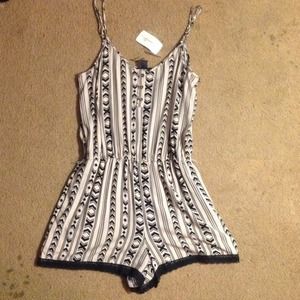 Black & tan romper
