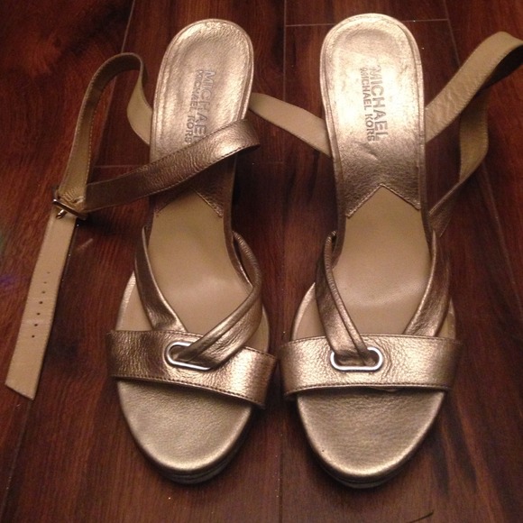 Michael Kors Shoes - Michael kors high heels