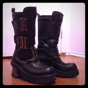 New Rock combat boot