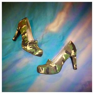 Camo heels