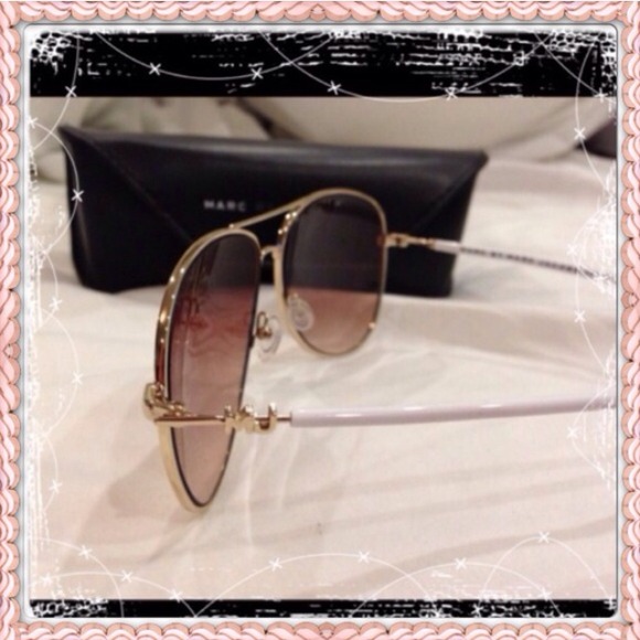 Marc Jacobs Gold Rim Aviator Sunglasses - Picture 2 of 2