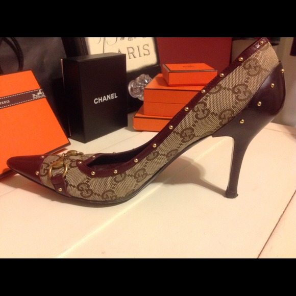 🎁Sold🎁 GUCCI Oxblood Burgundy Studded Heels 37.5 - Picture 2 of 4