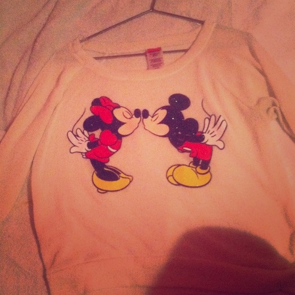 Sweater 💋💋💋💕 - Picture 1 of 1