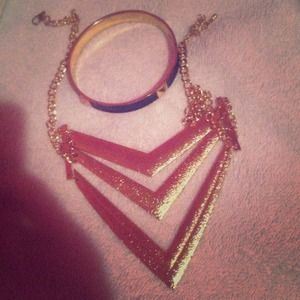 Necklace with bracelet ⭐️