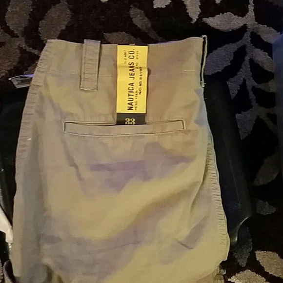 NWT MEN'S NAUTICA KHAKI CARGO SHORTS