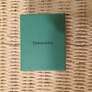 TIFFANY & CO. Box