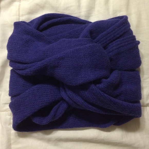 H&M Accessories - Scarf bundle for @noramc H&M Accessories - Scarf bundle for @noramc