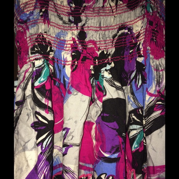 Dressy floral tank top w/ empire waist - Picture 2 of 3