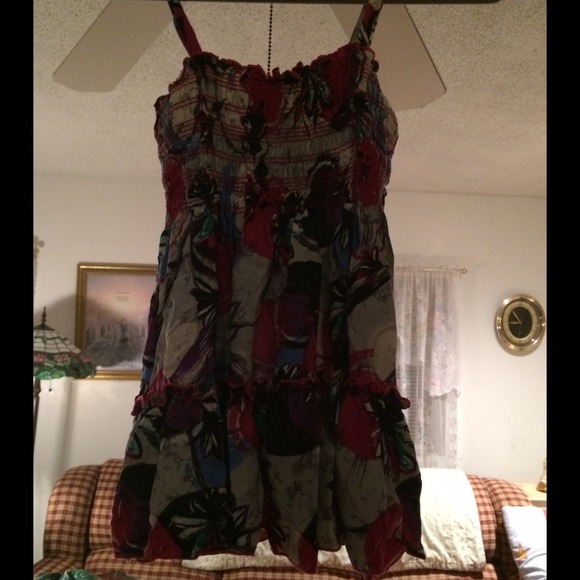 Dressy floral tank top w/ empire waist - Picture 3 of 3