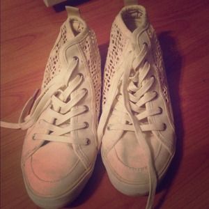 American Eagle Outfitters shoe