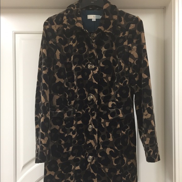 Too big.  Only worn one time.