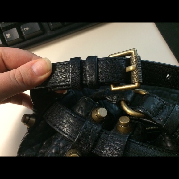 ⛔️SOLD⛔️Alexander Wang Diego bucket bag - Picture 2 of 4