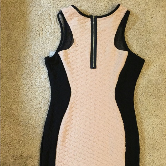 *SOLD*Color block body con dress - Picture 3 of 3