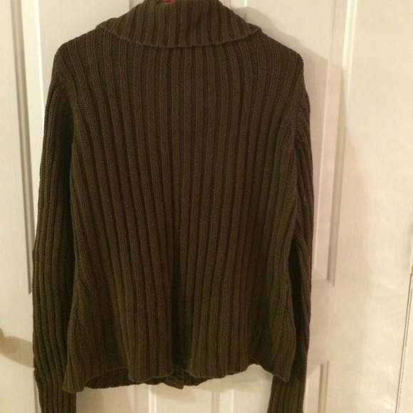 Sweater - Picture 2 of 2