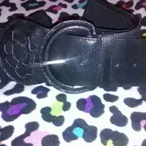 Black faux leather belt