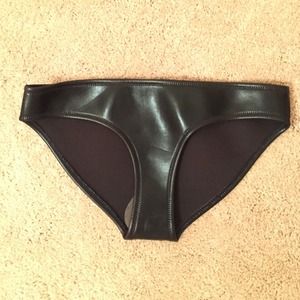 BRAND NEW triangl swimwear bottoms