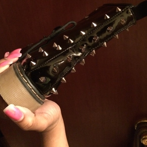 Spikey Boots - Picture 3 of 3