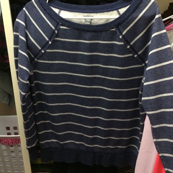 Aerie long sleeve, sweater like