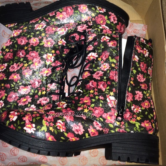 Floral Boots