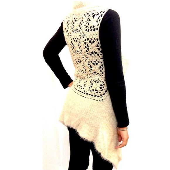 ❗️Sale❗️Gorgeous Incredibly Soft Over Sweater - Picture 2 of 3