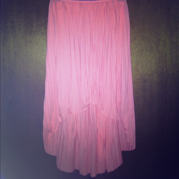 Bright peach colored American eagle skirt