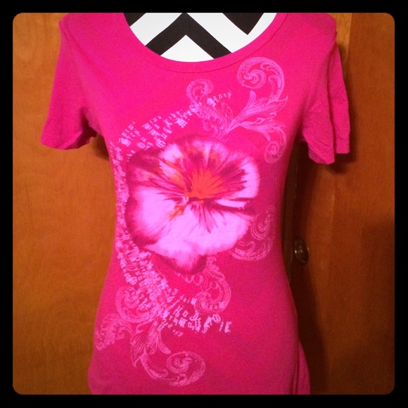 Express featherweight tee