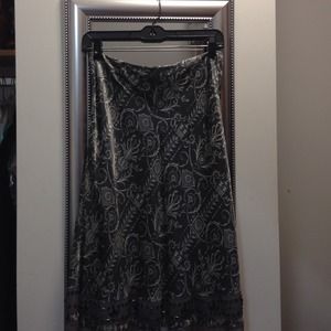 REDUCED!! Whitehouse Blackmarket Silk Skirt