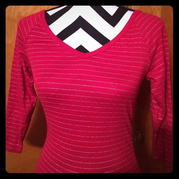 Express sparkled top
