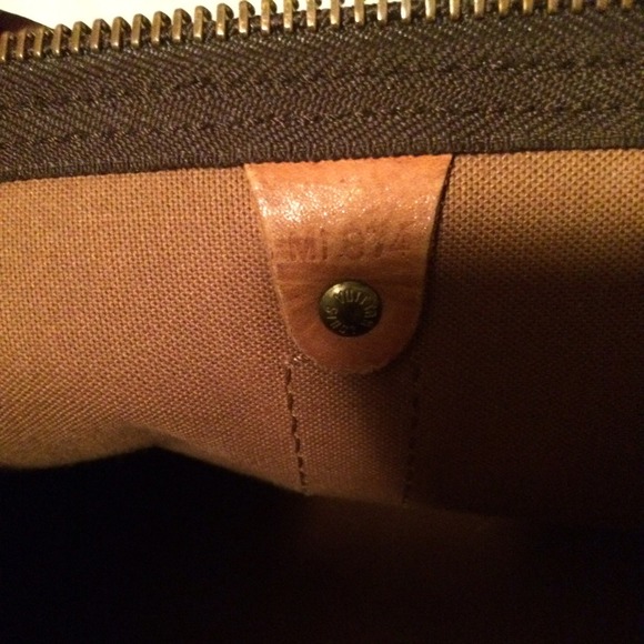 Additional Photo: Louis Vuitton Keepall