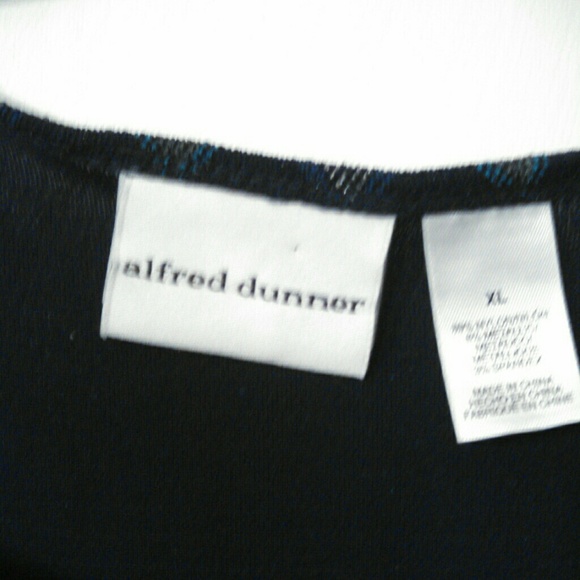 Top - Picture 2 of 4