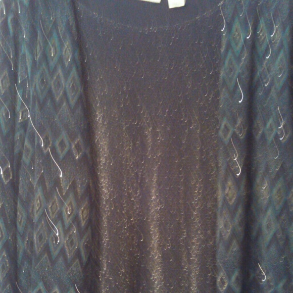 Top - Picture 3 of 4