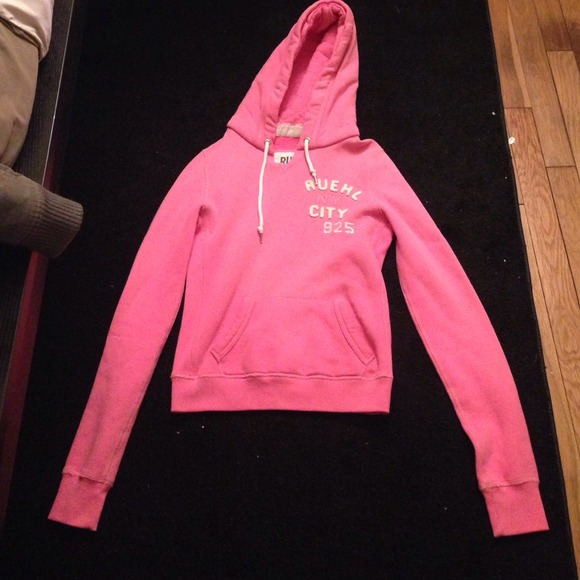 Ruehl pink sweatshirt